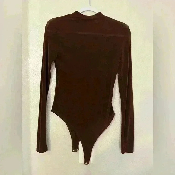 February 21 Mock neck bodysuit - Picture 5 of 5